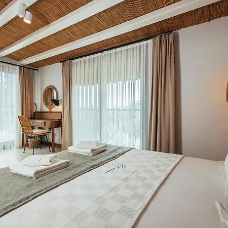 Panjur Otel Çeşme