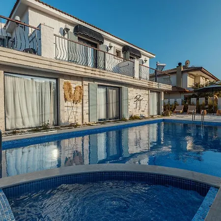 Panjur Otel Çeşme
