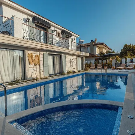 Panjur Otel Çeşme